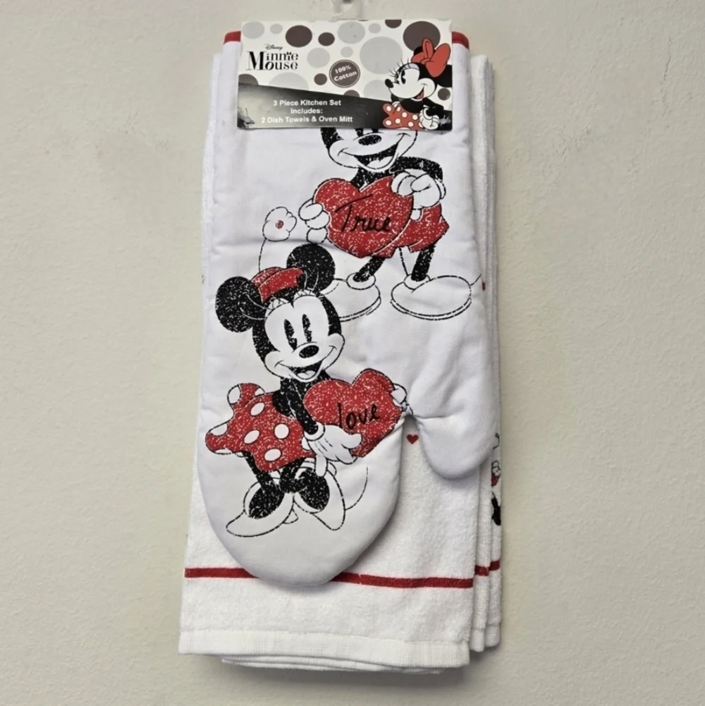 Disney Mickey Mouse and Minnie Mouse true love 3 piece kitchen set